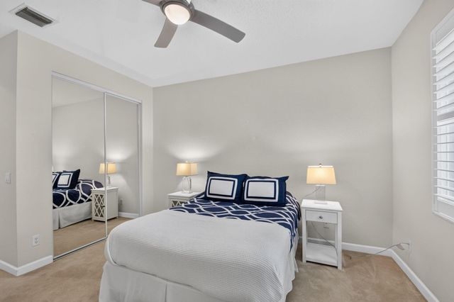 9574 LANTERN BAY Circle, West Palm Beach, FL 33411