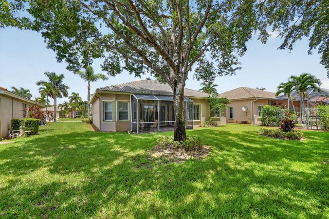 9574 LANTERN BAY Circle, West Palm Beach, FL 33411