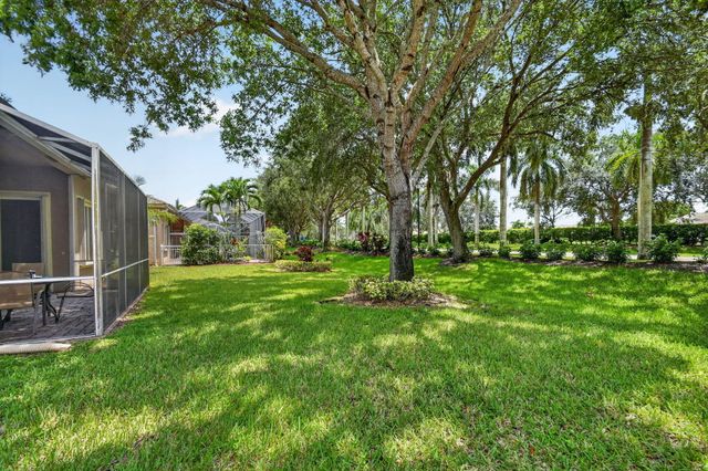 9574 LANTERN BAY Circle, West Palm Beach, FL 33411