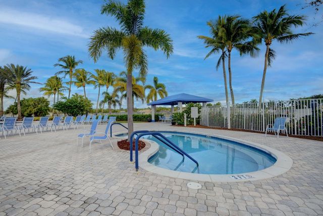 9574 LANTERN BAY Circle, West Palm Beach, FL 33411