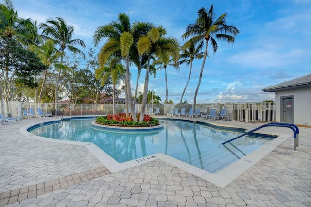 9574 LANTERN BAY Circle, West Palm Beach, FL 33411