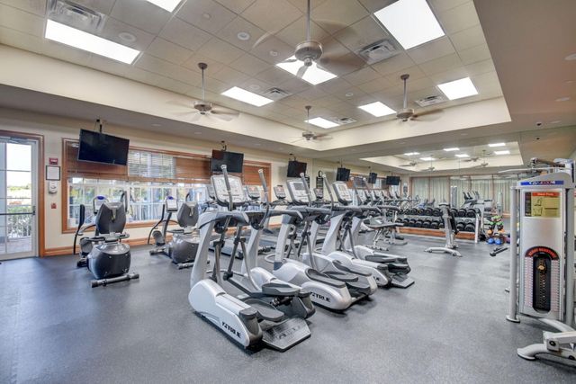 9574 LANTERN BAY Circle, West Palm Beach, FL 33411