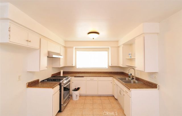 17 Scottsdale N, Carson, CA 90745