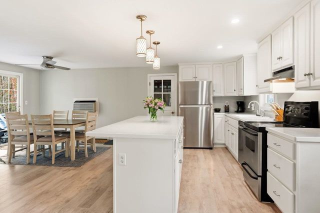 21 Gary Lane, Exeter, NH 03833