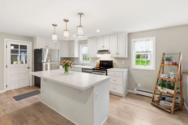 21 Gary Lane, Exeter, NH 03833