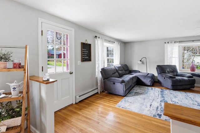 21 Gary Lane, Exeter, NH 03833
