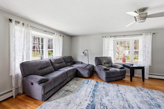 21 Gary Lane, Exeter, NH 03833