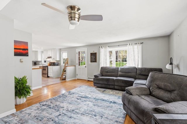 21 Gary Lane, Exeter, NH 03833