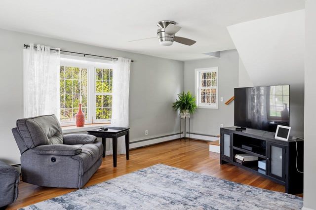 21 Gary Lane, Exeter, NH 03833