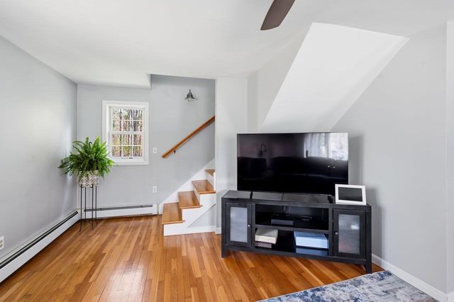21 Gary Lane, Exeter, NH 03833