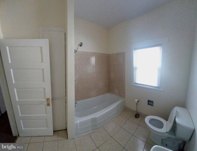 220 LINDEN, Oaklyn, NJ 08107