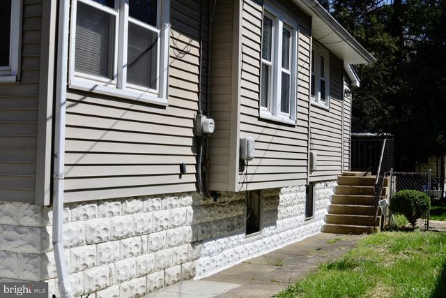 220 LINDEN, Oaklyn, NJ 08107