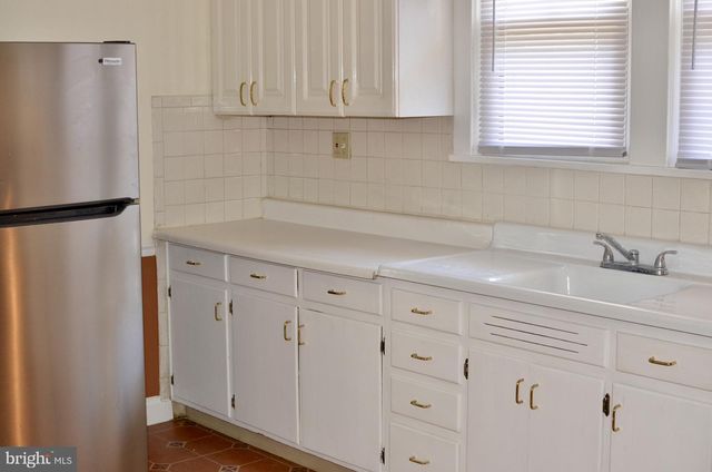 220 LINDEN, Oaklyn, NJ 08107