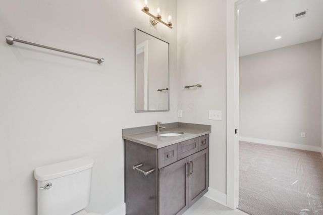 2842 Gunnison Drive, 303, Columbus, OH 43228