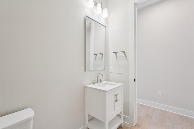 2842 Gunnison Drive, 303, Columbus, OH 43228