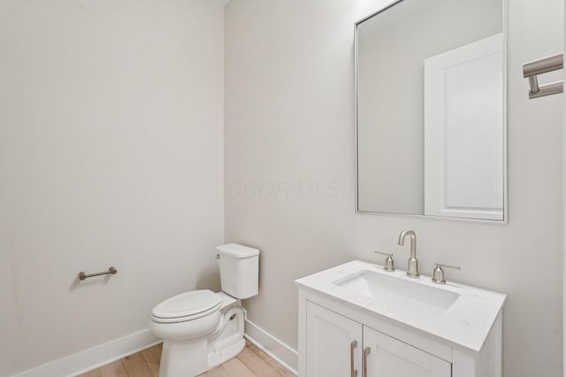 2842 Gunnison Drive, 303, Columbus, OH 43228