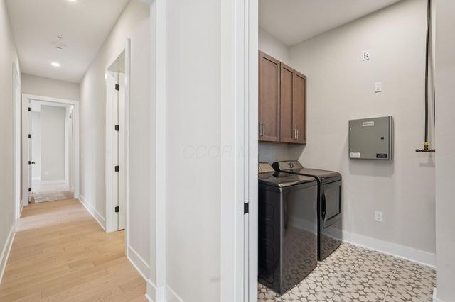 2842 Gunnison Drive, 303, Columbus, OH 43228