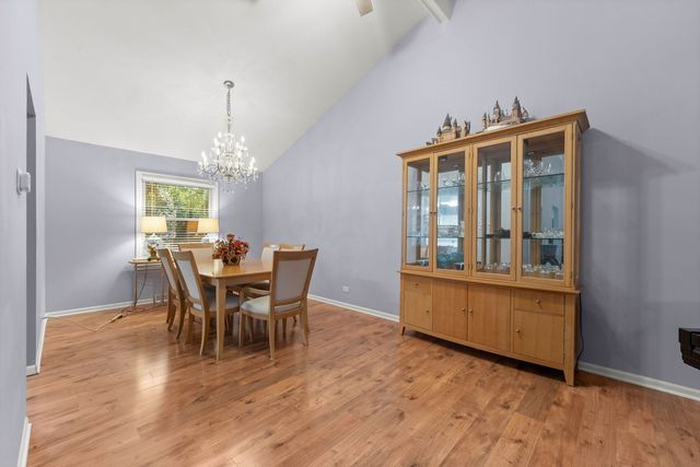 2613 Midland Drive, Naperville, IL 60564