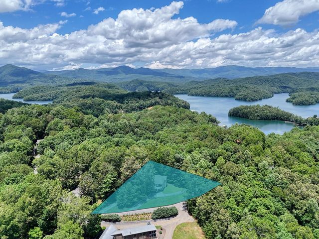 883 Village Road, Murphy, NC 28906