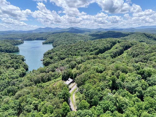 883 Village Road, Murphy, NC 28906