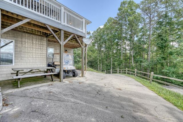 883 Village Road, Murphy, NC 28906