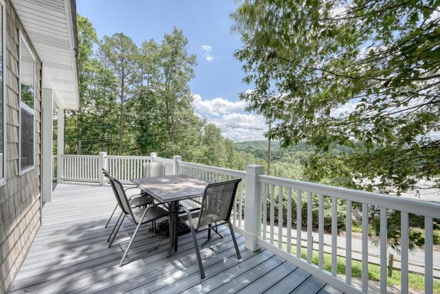 883 Village Road, Murphy, NC 28906