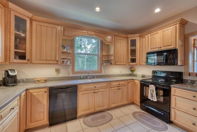 883 Village Road, Murphy, NC 28906