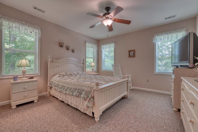 883 Village Road, Murphy, NC 28906