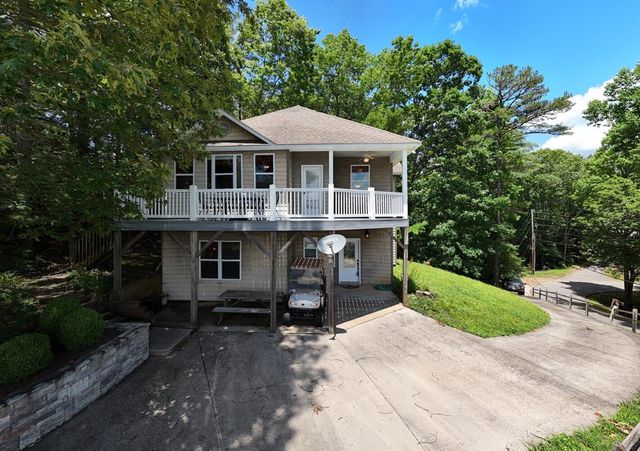 883 Village Road, Murphy, NC 28906