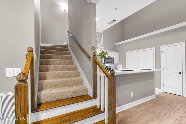 17 Charleston Circle, Brandon, MS 39047