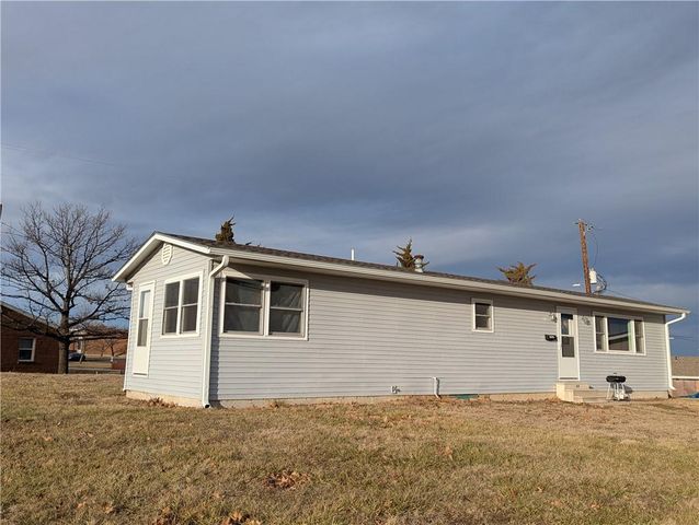 322 E 15th Street, Horton, KS 66439