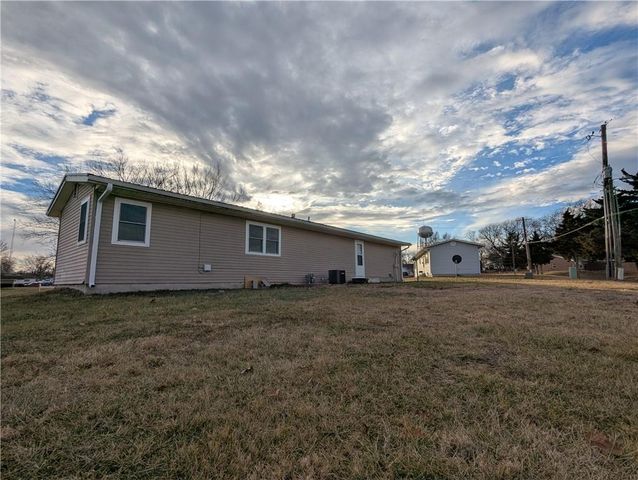 322 E 15th Street, Horton, KS 66439