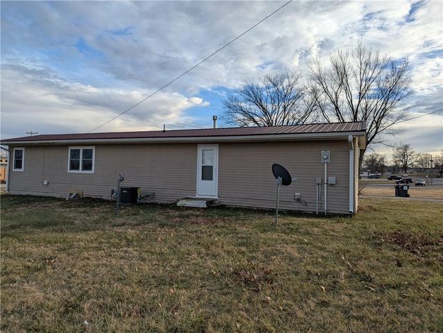 322 E 15th Street, Horton, KS 66439