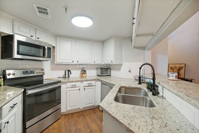 1001 Liberty Street 127, Dallas, TX 75204