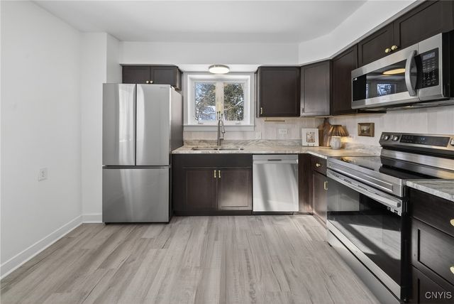 1315 Cold Springs Road, Salina, NY 13090