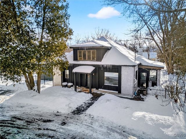 1315 Cold Springs Road, Salina, NY 13090