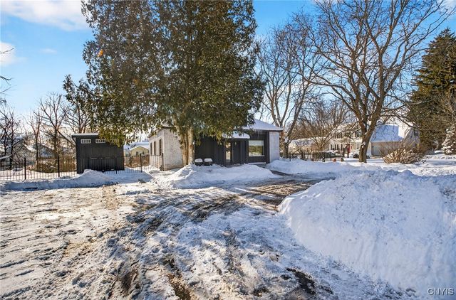 1315 Cold Springs Road, Salina, NY 13090