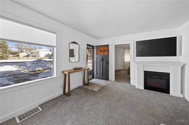 1315 Cold Springs Road, Salina, NY 13090