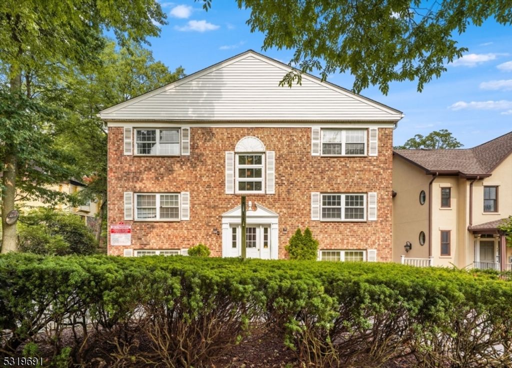 50 Elm St B8, Morristown Town, NJ 07960 — exterior