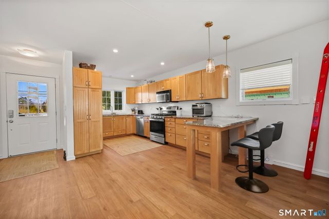 1895 Fairfield Beach Road, Fairfield, CT 06824