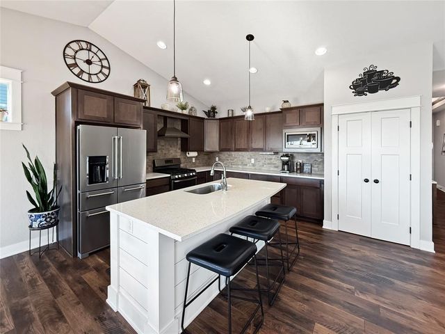 306 35th Street SE, Altoona, IA 50009