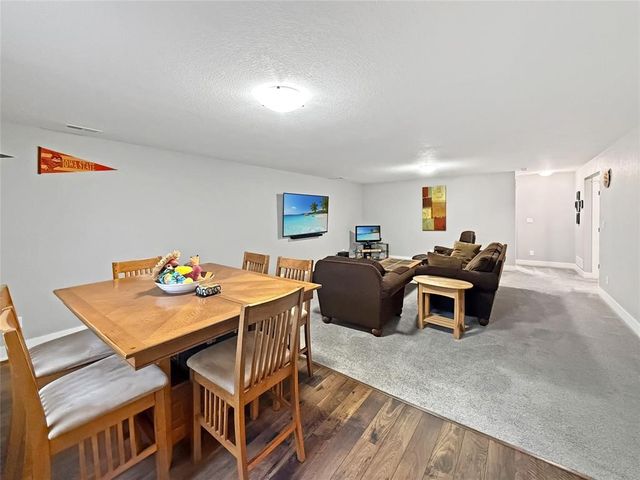 306 35th Street SE, Altoona, IA 50009