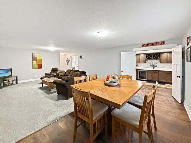 306 35th Street SE, Altoona, IA 50009