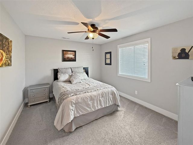 306 35th Street SE, Altoona, IA 50009