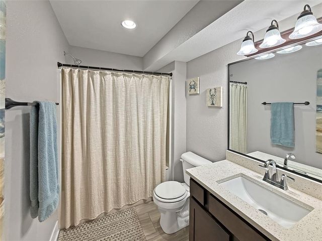 306 35th Street SE, Altoona, IA 50009