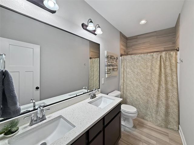 306 35th Street SE, Altoona, IA 50009