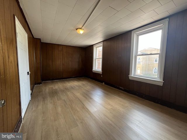 212 S SECOND STREET, Chambersburg, PA 17201