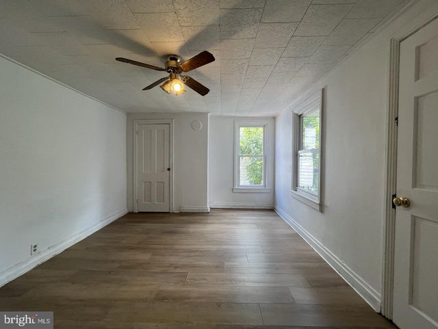 212 S SECOND STREET, Chambersburg, PA 17201