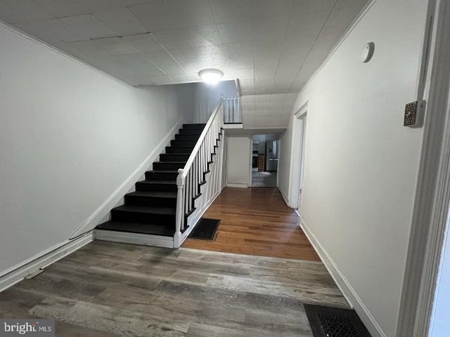 212 S SECOND STREET, Chambersburg, PA 17201