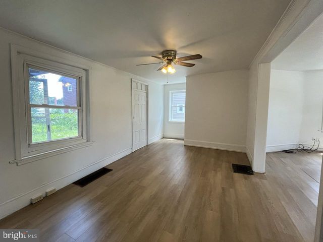 212 S SECOND STREET, Chambersburg, PA 17201